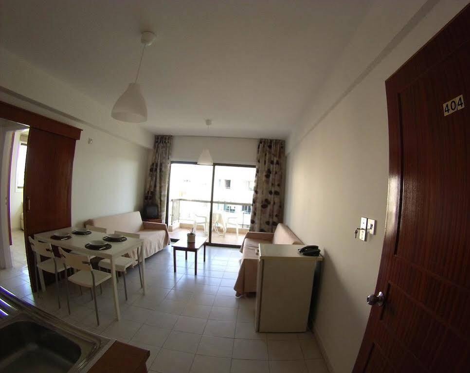 Staycentral Larnaca Eksteriør billede